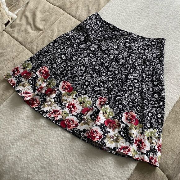 Vintage Floral Flowy Skirt Size Large - Picture 1 of 8